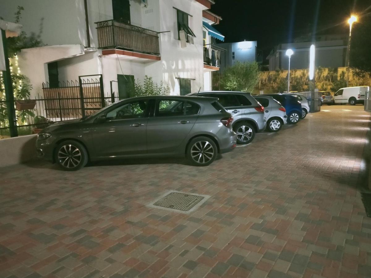 ספוטורנו B&B Hotel Costa Azzurra מראה חיצוני תמונה